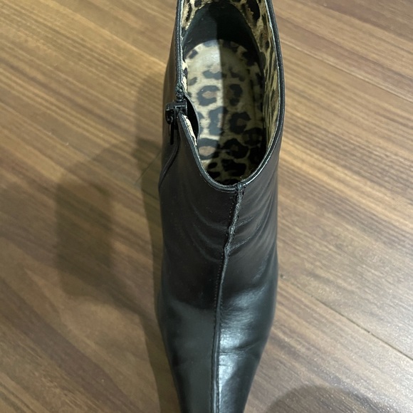 Boots - Picture 2 of 7